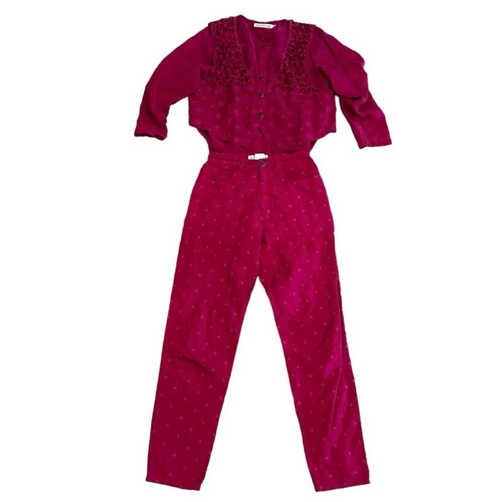 Vintage Action Wear 2 piece pant suit embroidered long sleeve fuchsia high waist